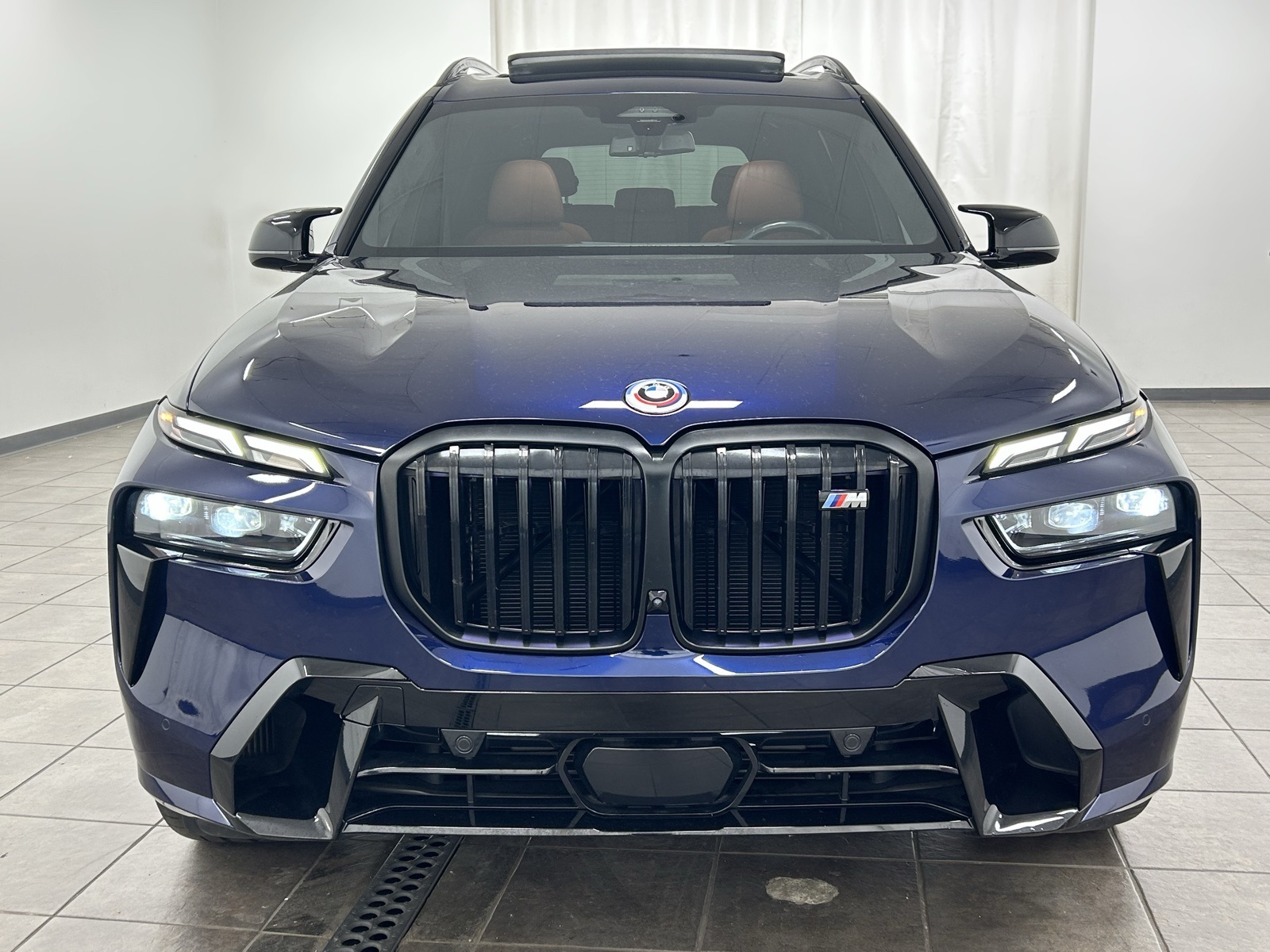 Vehicle image 2 of 47