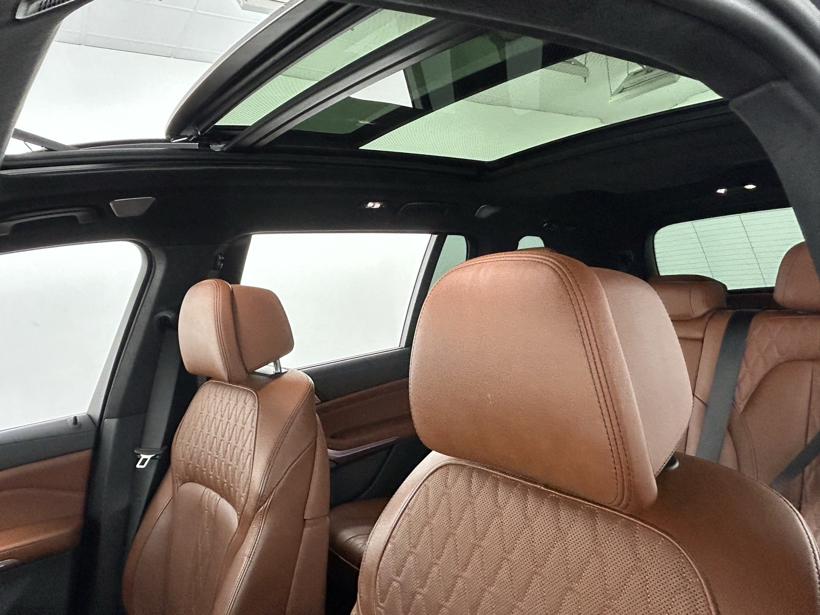 Vehicle image 20 of 47