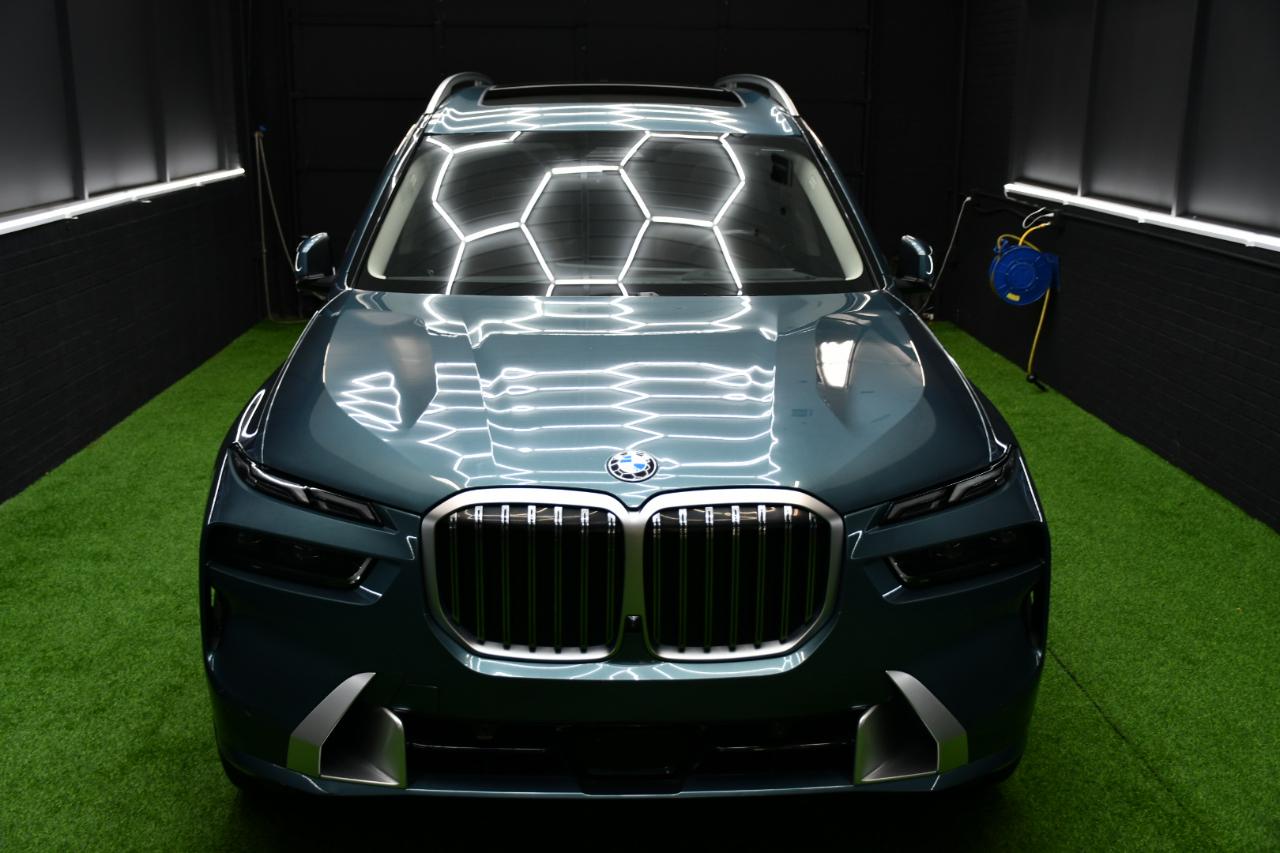 2023 BMW X7 xDrive40i Image 2 of 50
