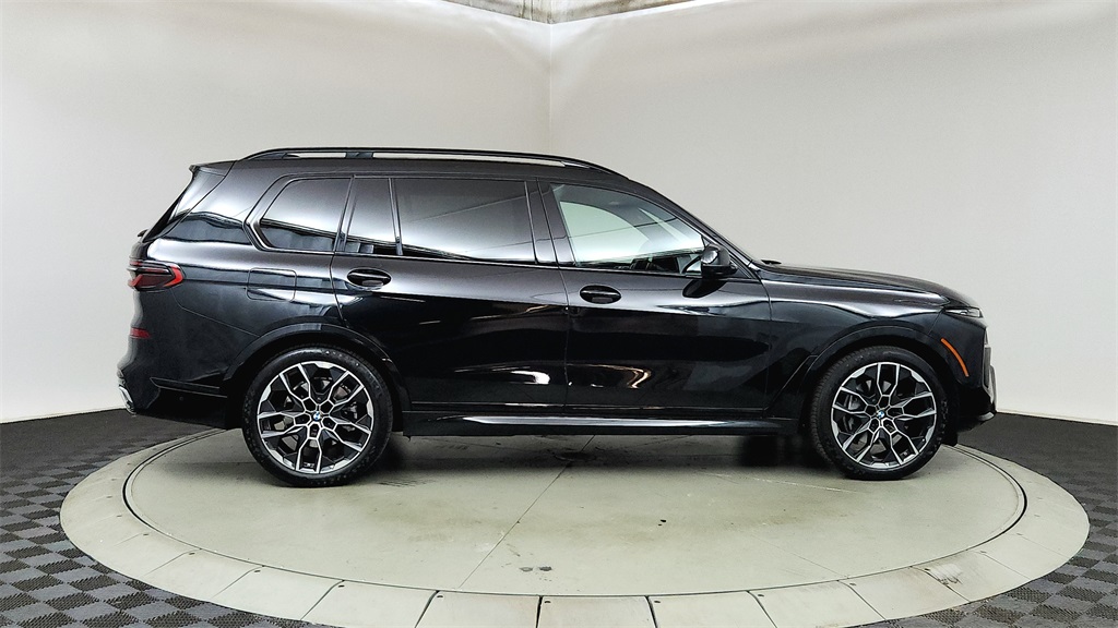 Vehicle image 6 of 31