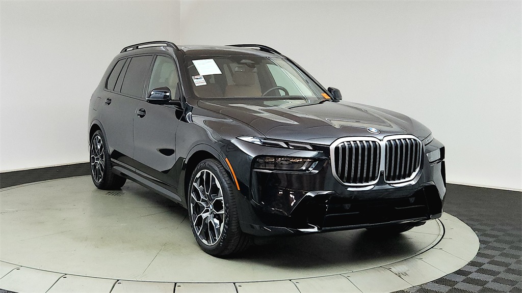 Vehicle image 5 of 31