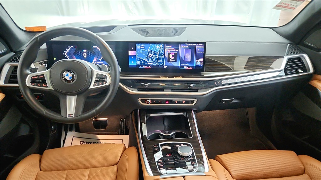 Vehicle image 20 of 31