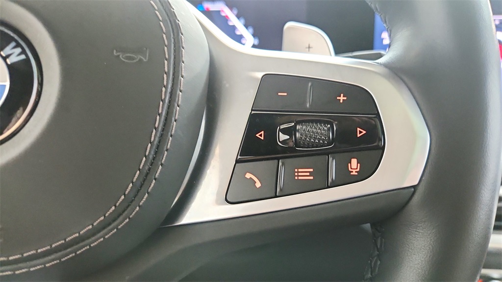Vehicle image 28 of 31