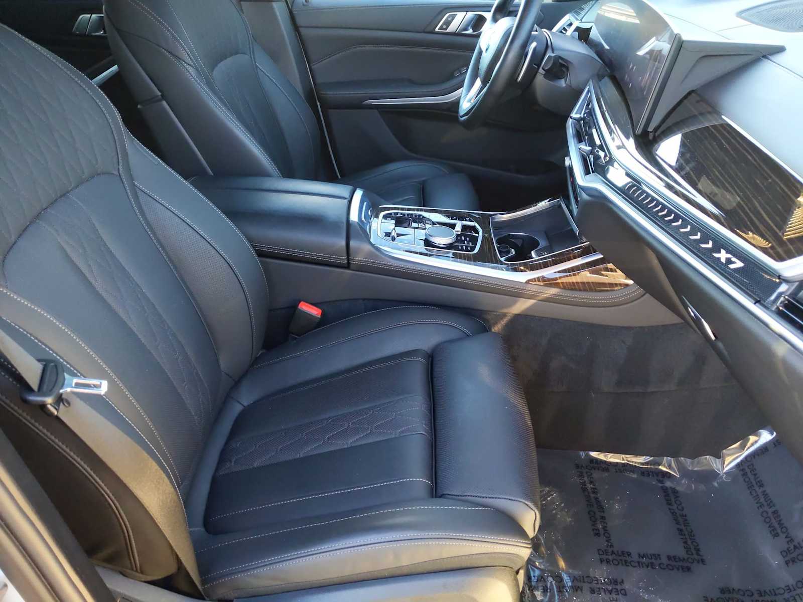 Vehicle image 15 of 30