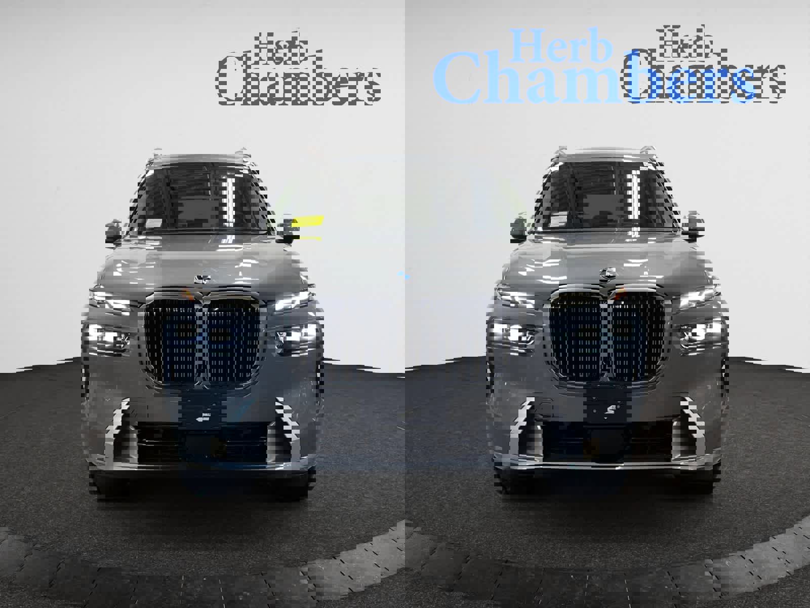Vehicle image 2 of 20