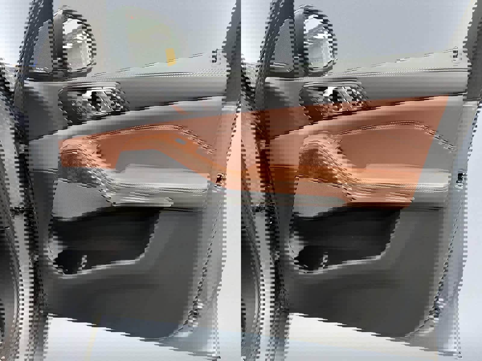 Vehicle image 16 of 20