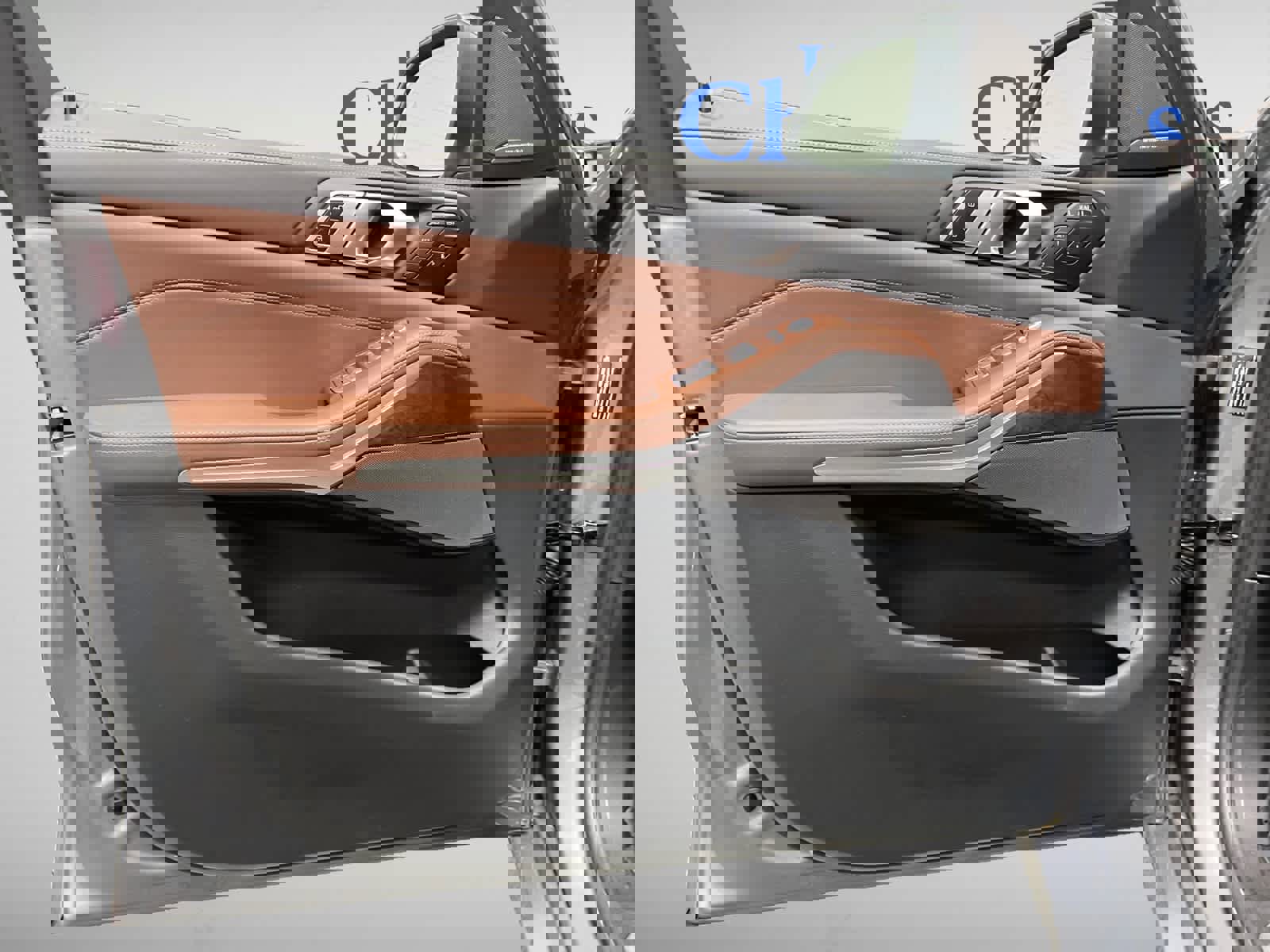 Vehicle image 12 of 20
