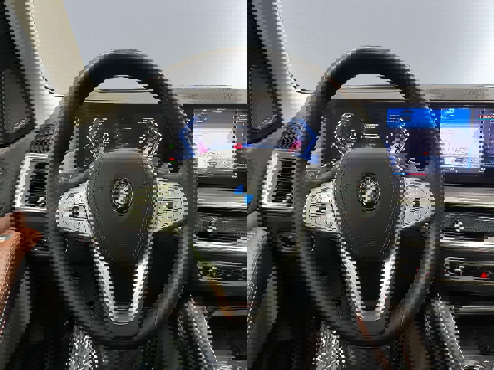 Vehicle image 18 of 20