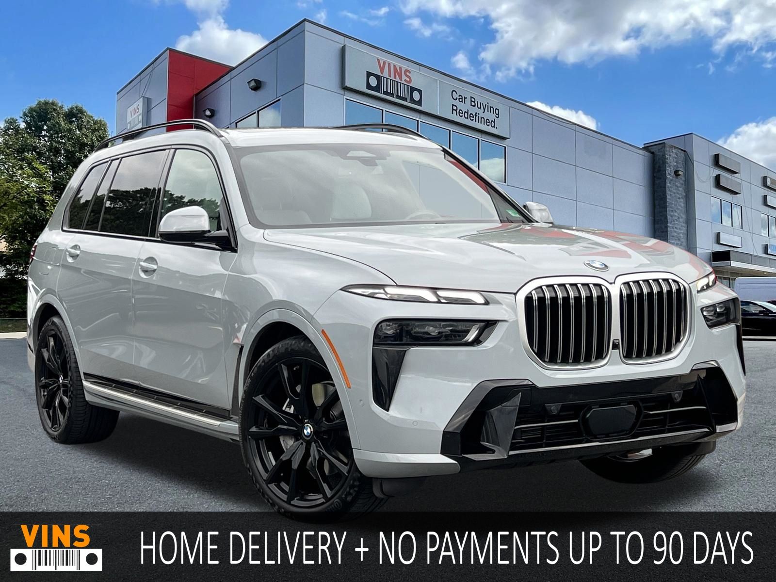 2023 BMW X7 xDrive40i Image 3 of 34