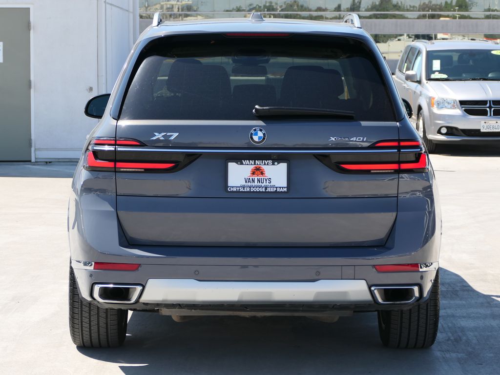 Vehicle image 5 of 30