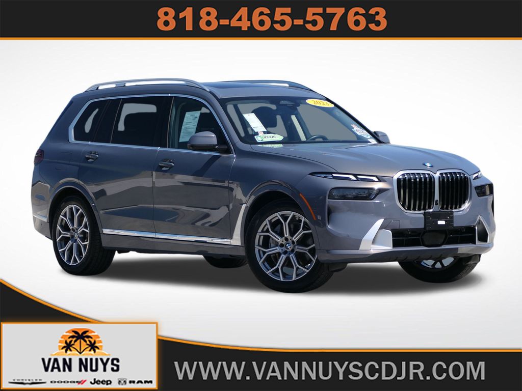 Vehicle image 2 of 30