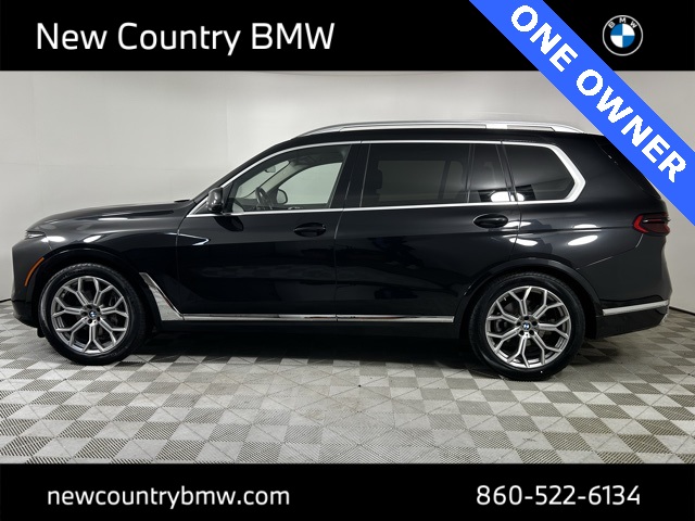 Vehicle image 8 of 32