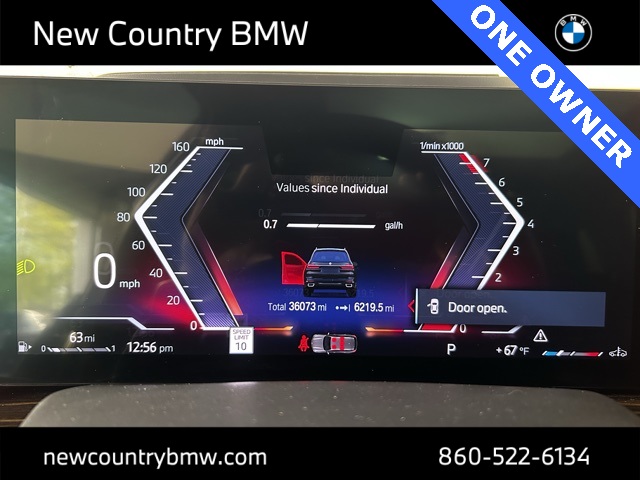 Vehicle image 22 of 32