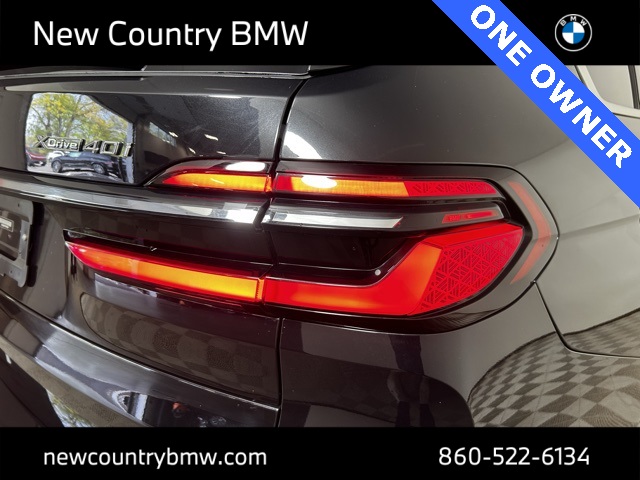 Vehicle image 31 of 32