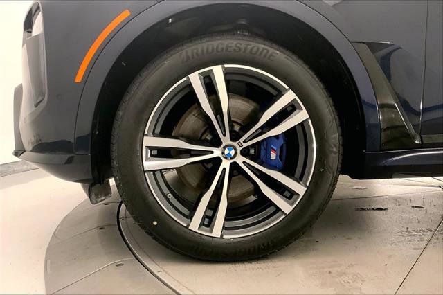 Vehicle image 12 of 33