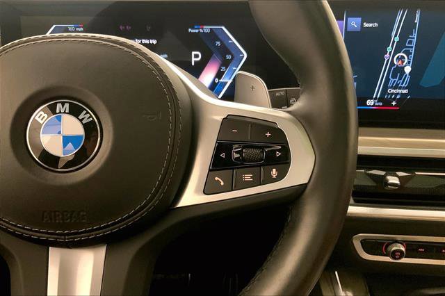 Vehicle image 19 of 33