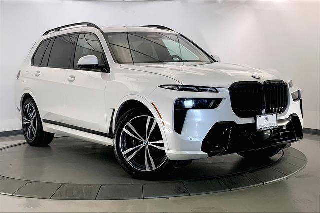 Vehicle image 3 of 33