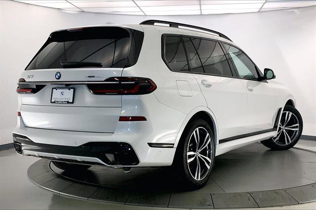 Vehicle image 5 of 33
