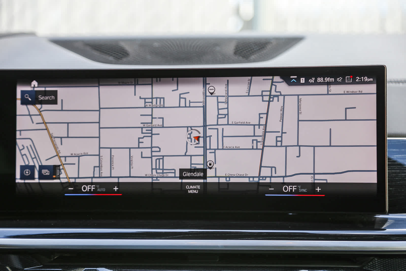 Vehicle image 11 of 24