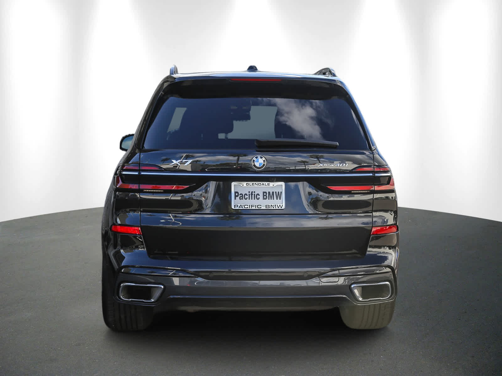 Vehicle image 5 of 24