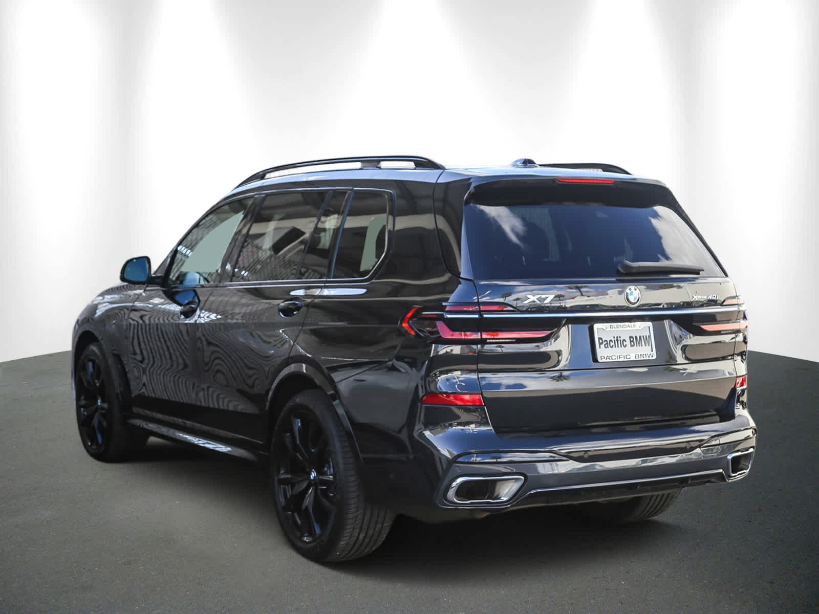 Vehicle image 6 of 24