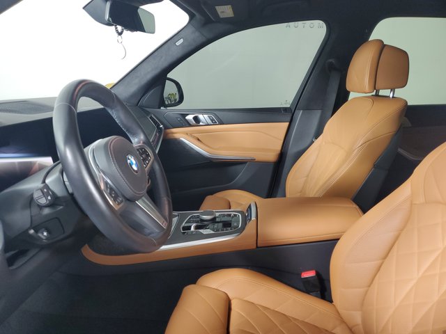 Vehicle image 9 of 25
