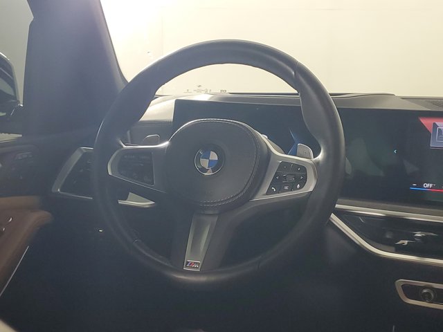 Vehicle image 12 of 25