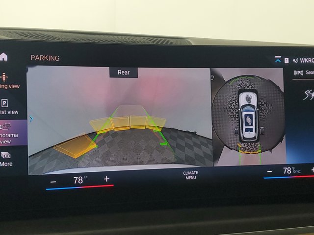 Vehicle image 19 of 25
