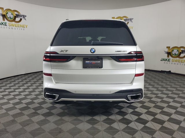 Vehicle image 6 of 25