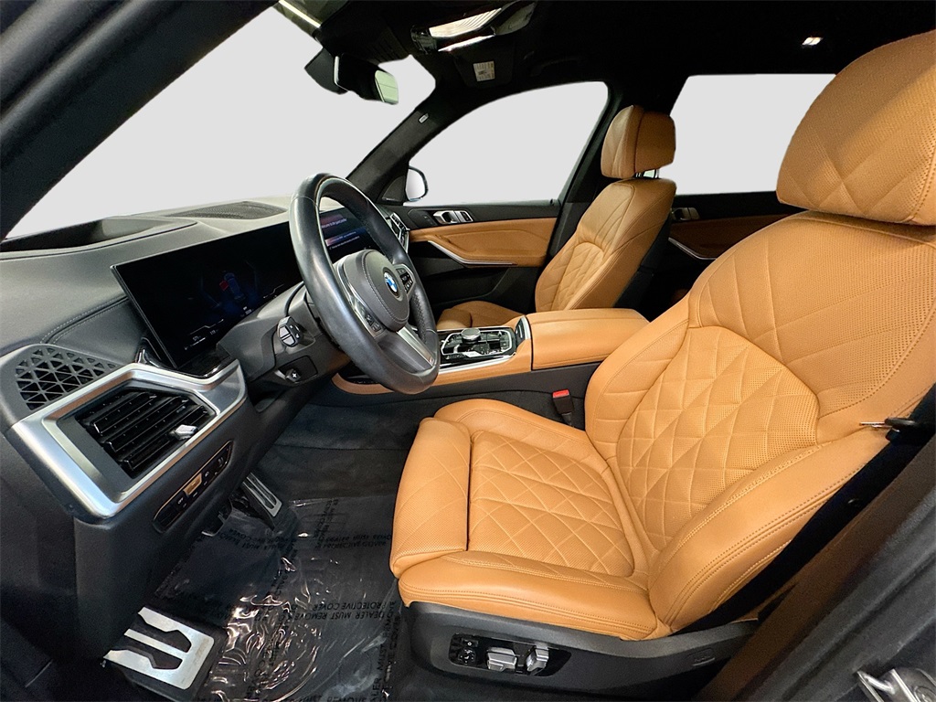 Vehicle image 34 of 34