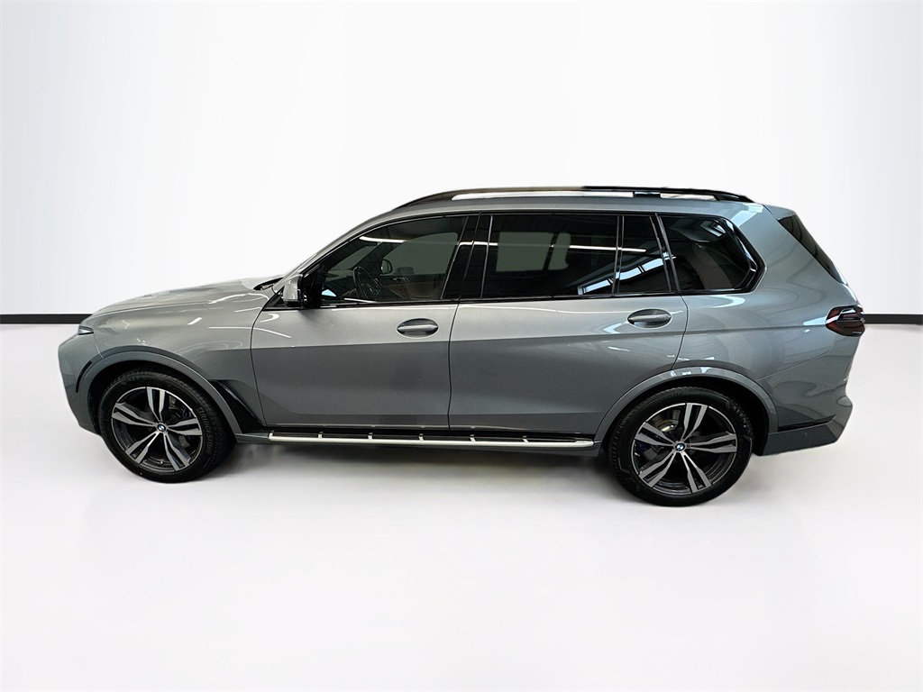 Vehicle image 7 of 34