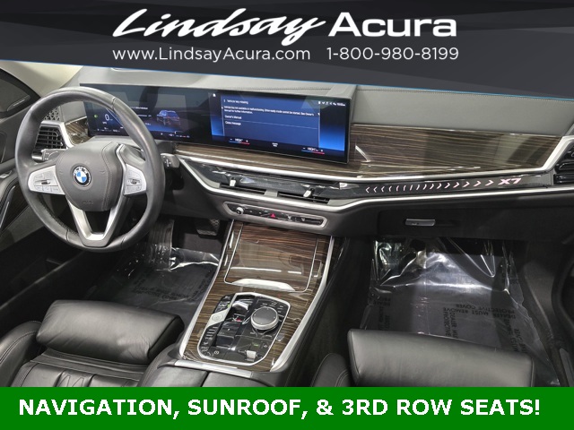 Vehicle image 13 of 25