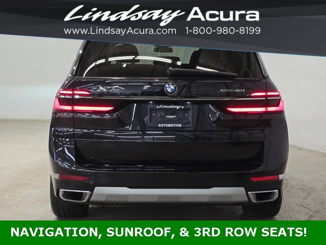 Vehicle image 4 of 25