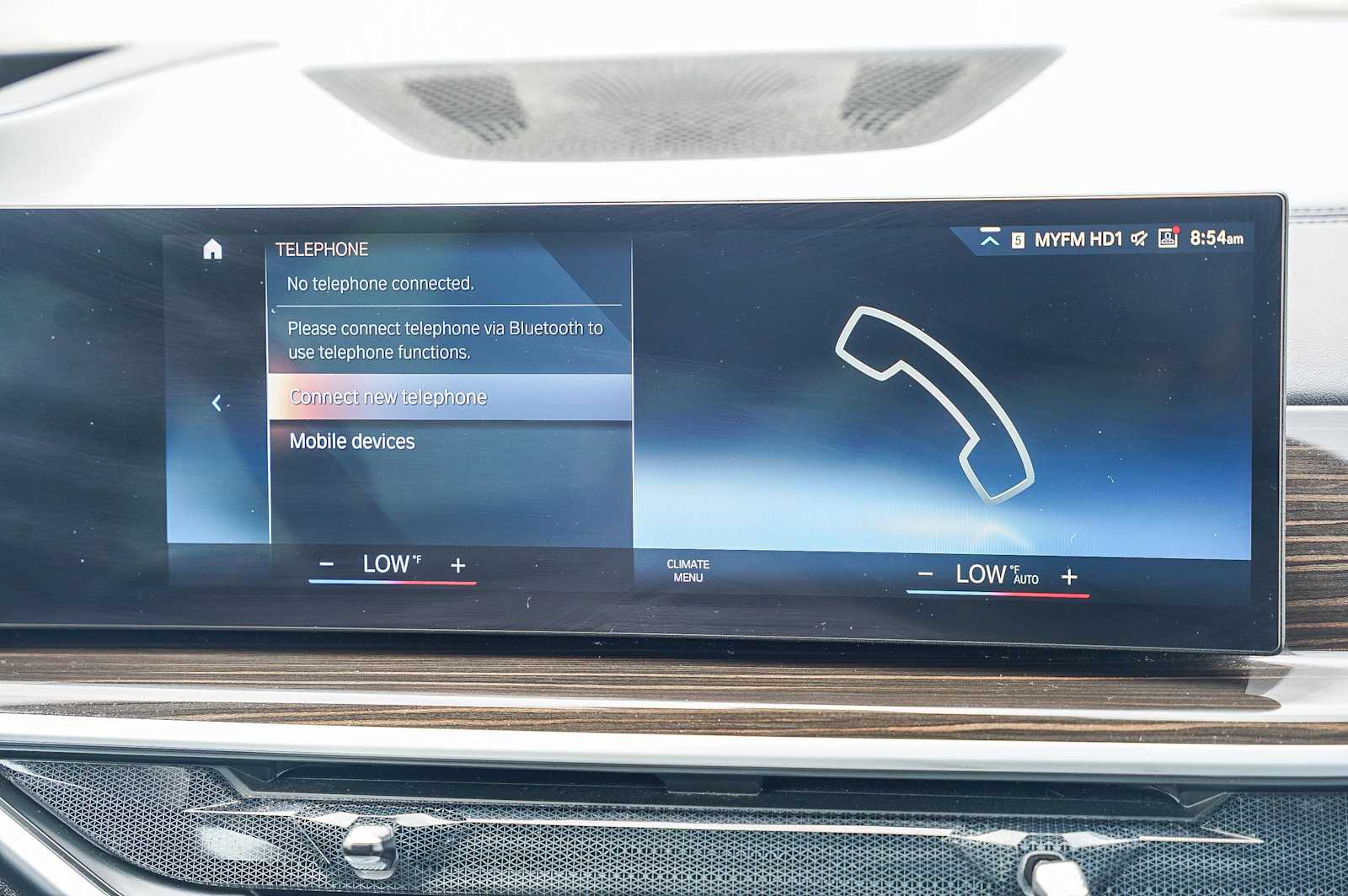 Vehicle image 14 of 31