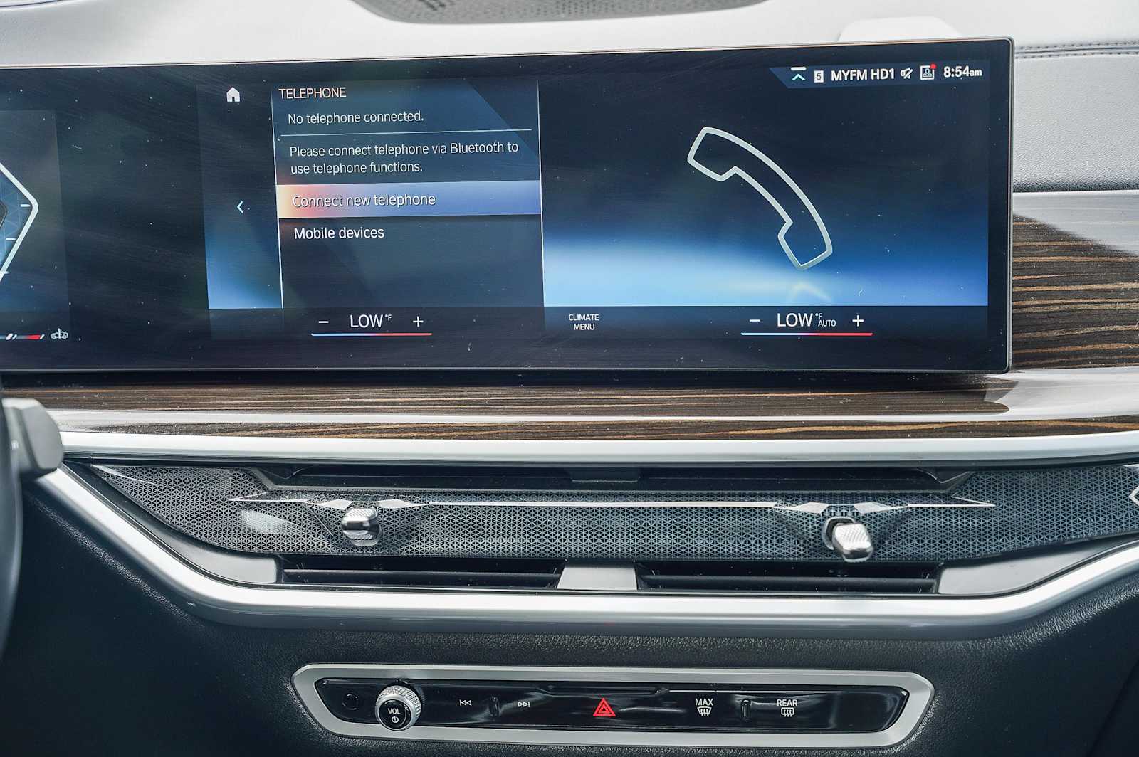 Vehicle image 13 of 31