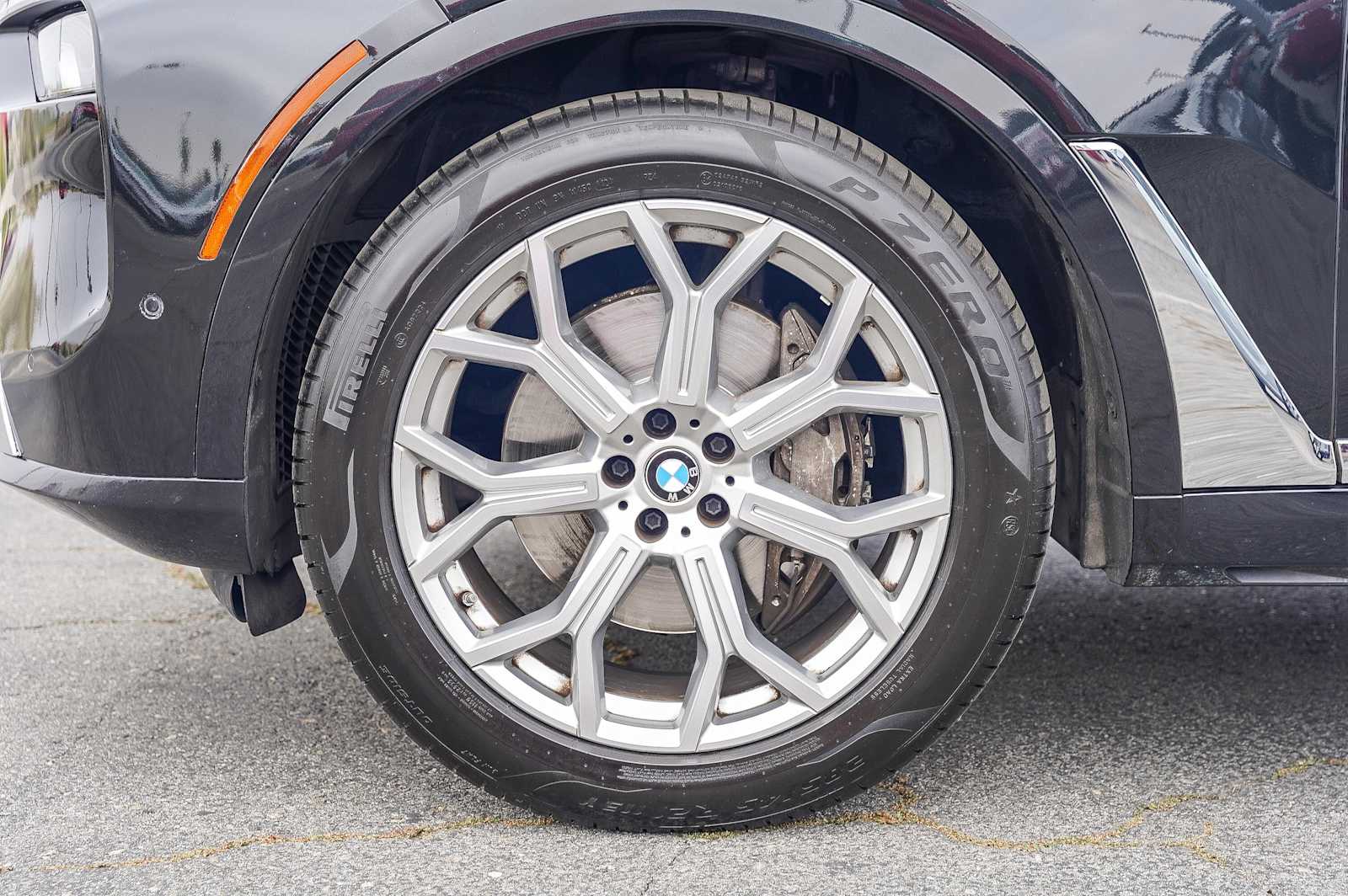 Vehicle image 10 of 31