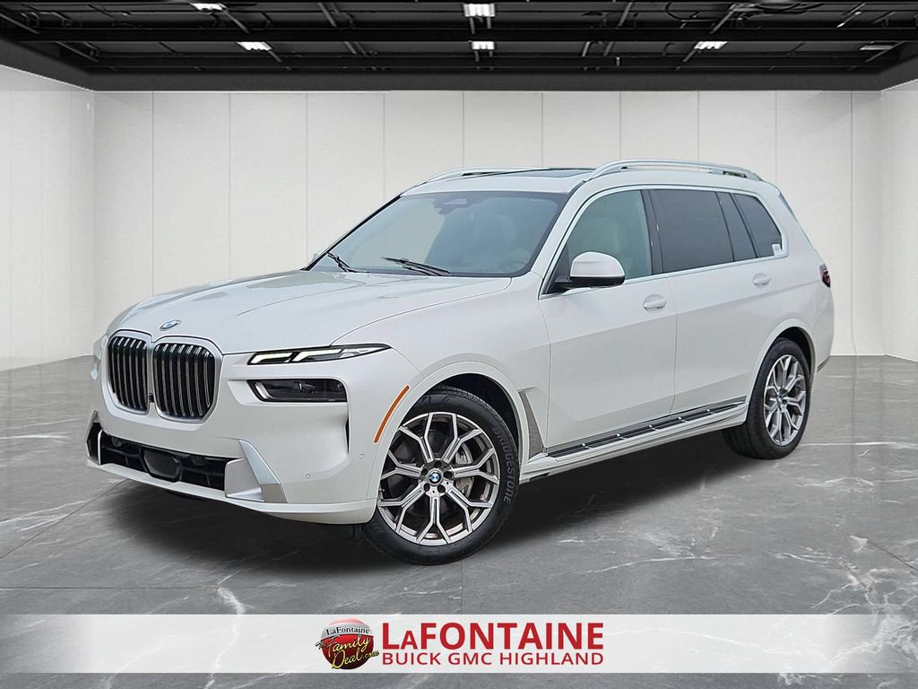 2023 BMW X7 xDrive40i Image 2 of 34