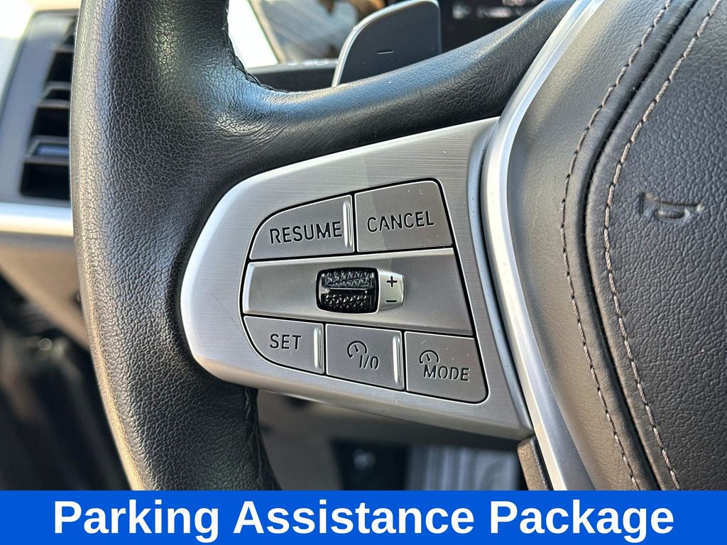 Vehicle image 15 of 29