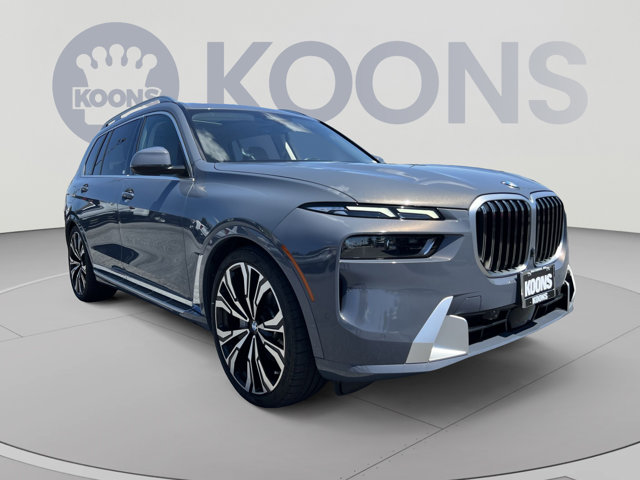 2023 BMW X7 xDrive40i Image 2 of 26