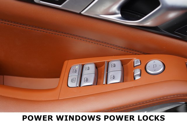 Vehicle image 12 of 28