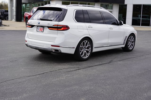 Vehicle image 5 of 28