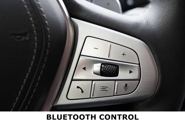 Vehicle image 17 of 28