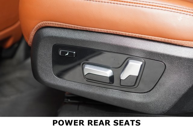 Vehicle image 23 of 28