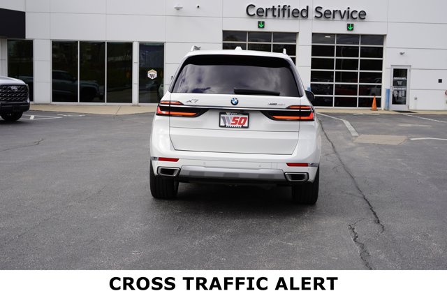 Vehicle image 6 of 28