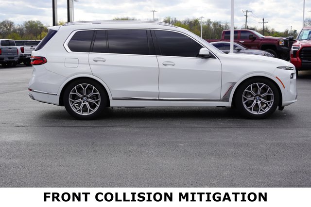 Vehicle image 4 of 28