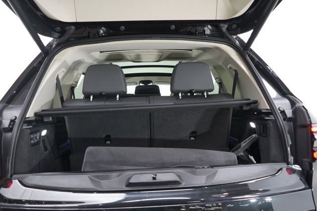 Vehicle image 16 of 30