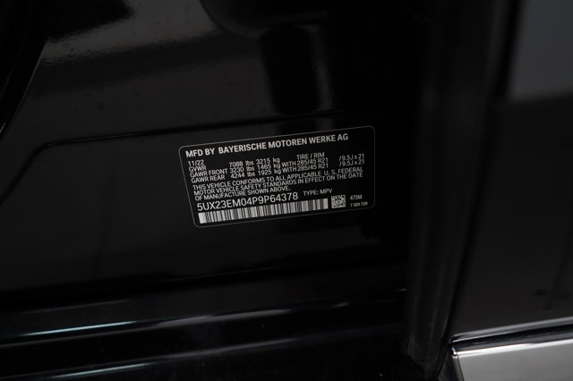 Vehicle image 28 of 30
