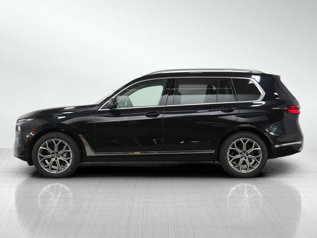 Vehicle image 8 of 30