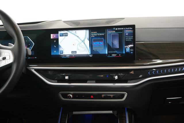 Vehicle image 15 of 30