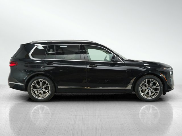 Vehicle image 4 of 30